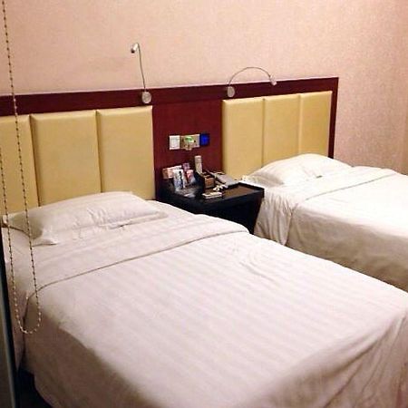 Nanjing Lukou Qiudu Hotel Екстер'єр фото